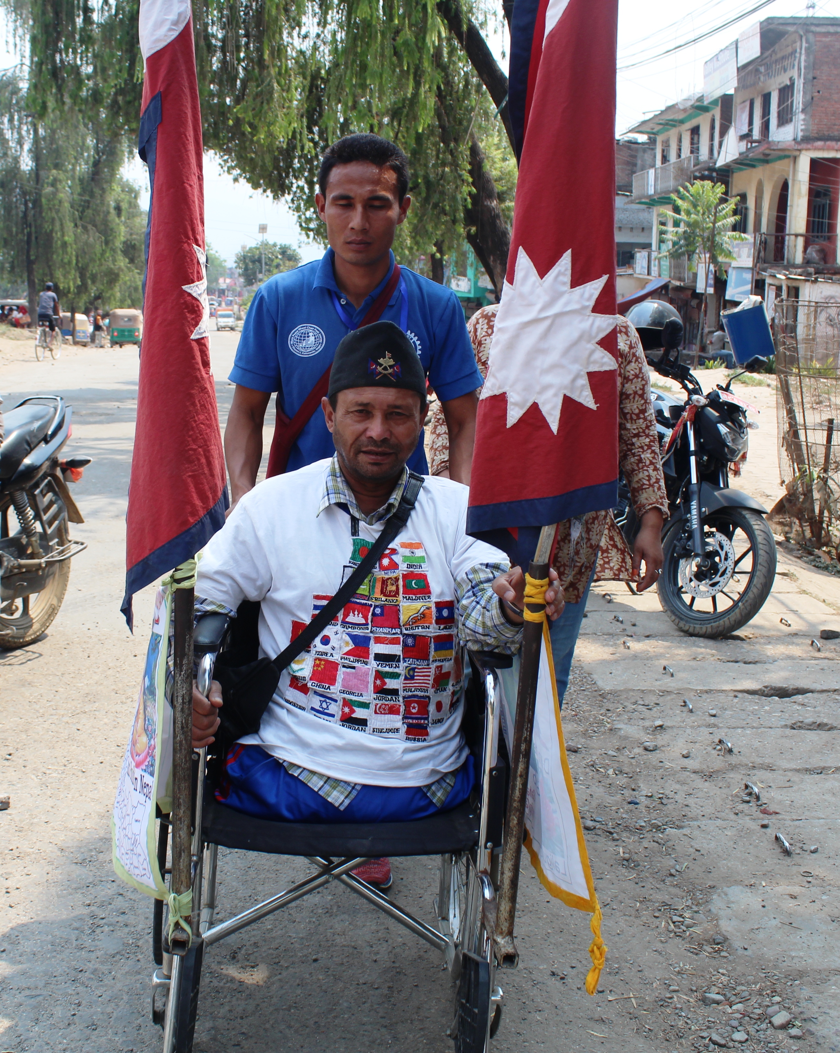 ह्विलचियरका विश्वयात्री तेजबहादुर सुर्खेतमा