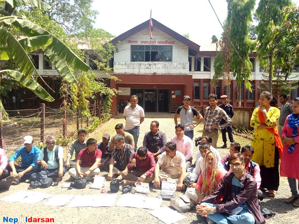 संसदले मिडियाको घाँटी निमोठ्न खोजेको छ : पूर्व अध्यक्ष झा