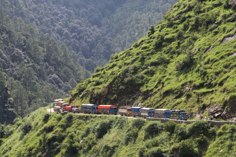 चार दिनपछि खुल्यो कर्णाली राजमार्ग