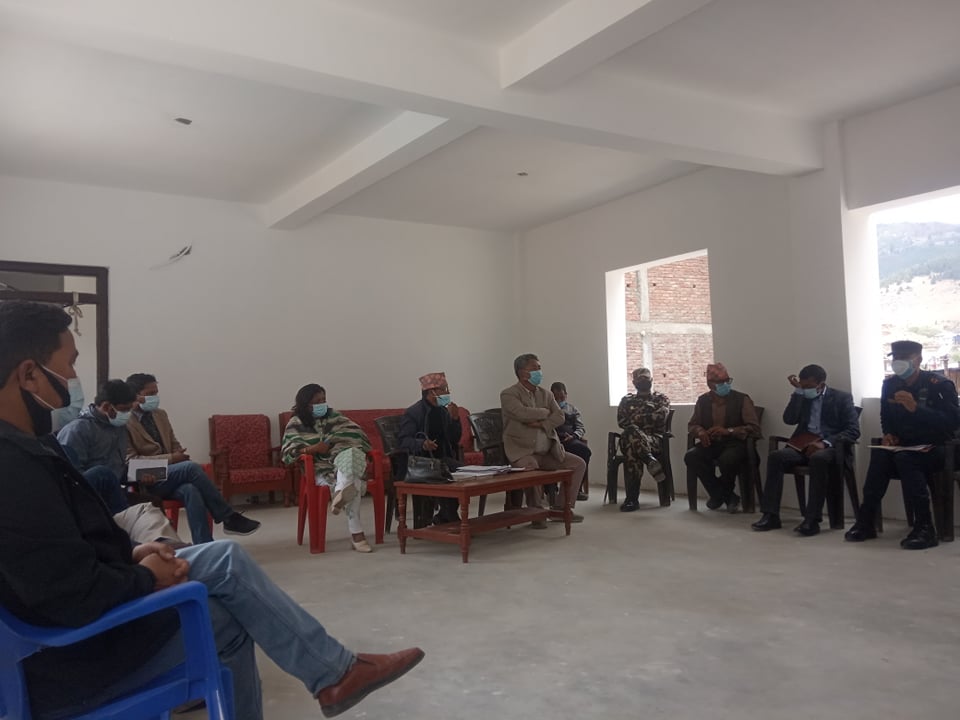 डिसिसिएमसिको बैकठले ग¥यो ,संक्रमित बोक्ने एम्बुलेन्स भाडाँमा लिने निर्णय
