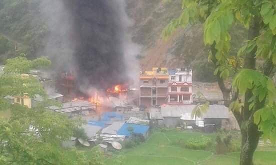 सिजाको धिताललिहीमा आगलागी ः एक घर जलेर नष्ट
