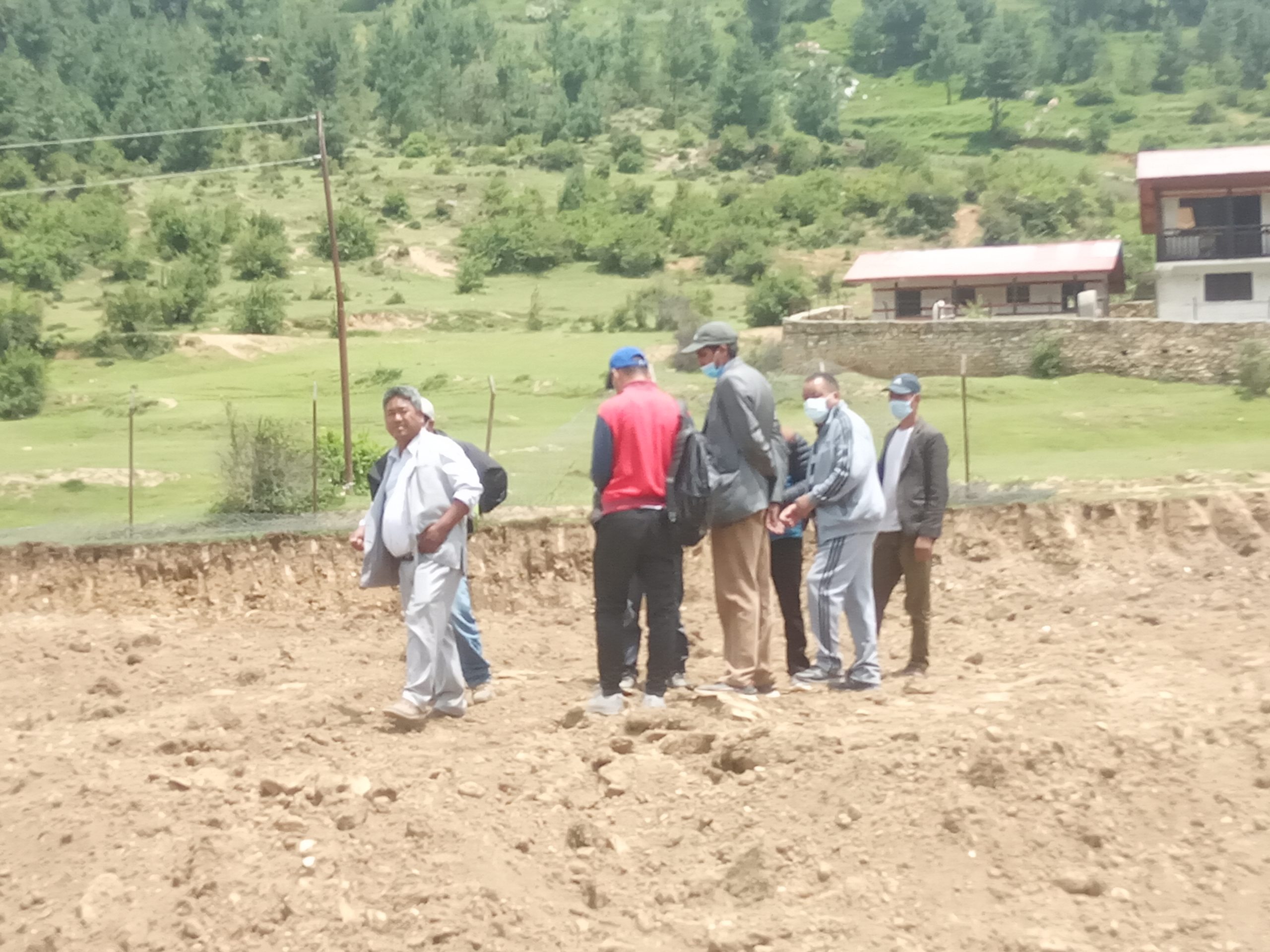 जिल्ला समन्वय समिति द्धारा निमार्णधिन ‘हाइअल्टिच्युट’ सेन्टरको अनुगमन