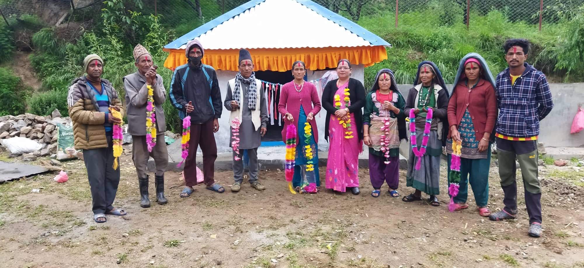 महिला स्वास्थ्यस्वयम सेविकाको योग्दानलाई कदर गर्दै स्थानिय सरकार