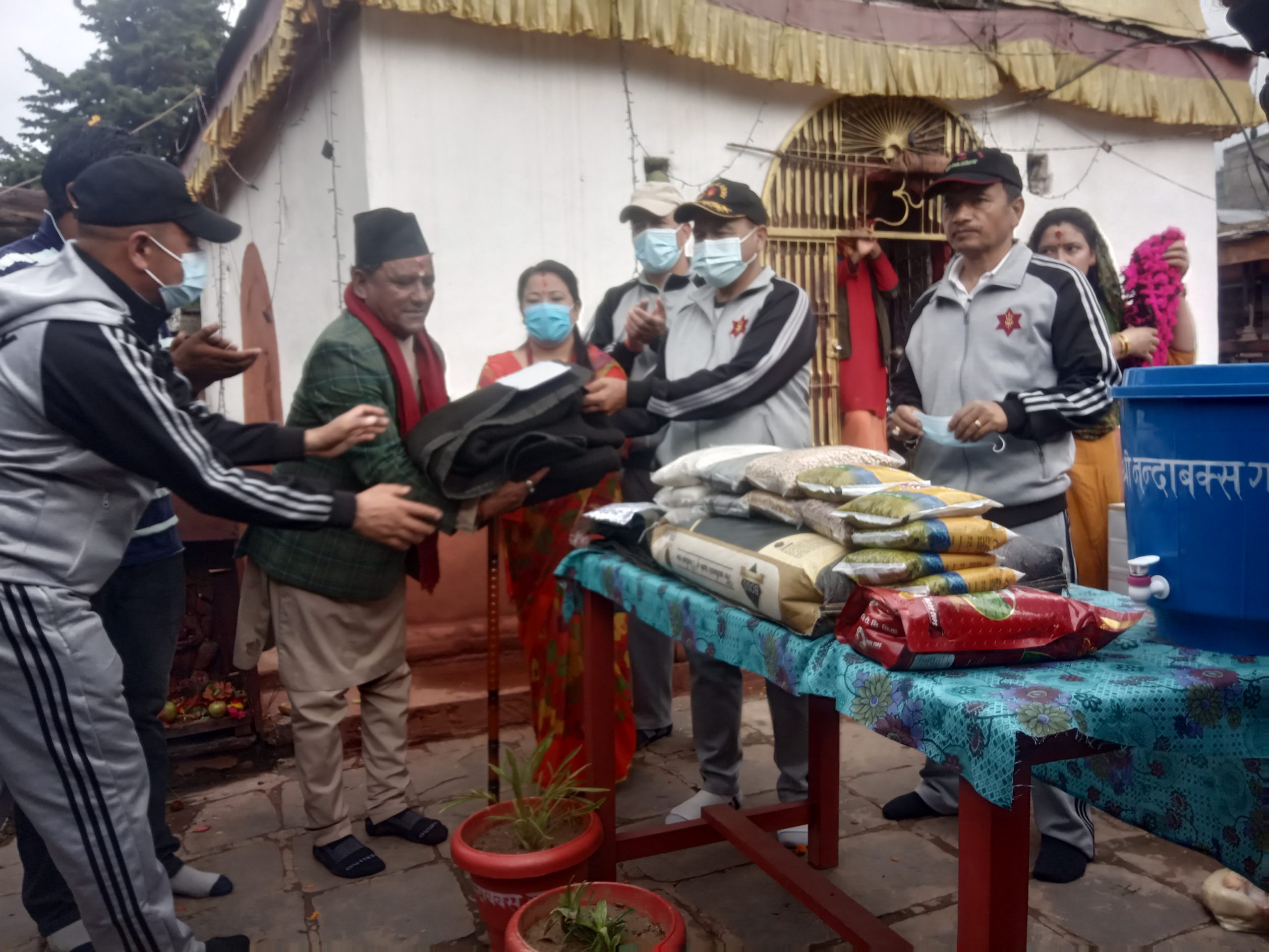 मन्दिर क्षेत्रको सरसफाइमा जुट्यो नेपाली सेना