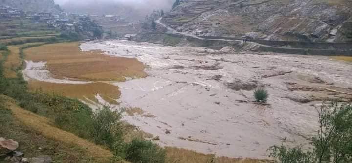 वर्षाका कारण धान खेत बगरमा परिणत ःजुम्लामा भोकमारी पर्ने निश्चित