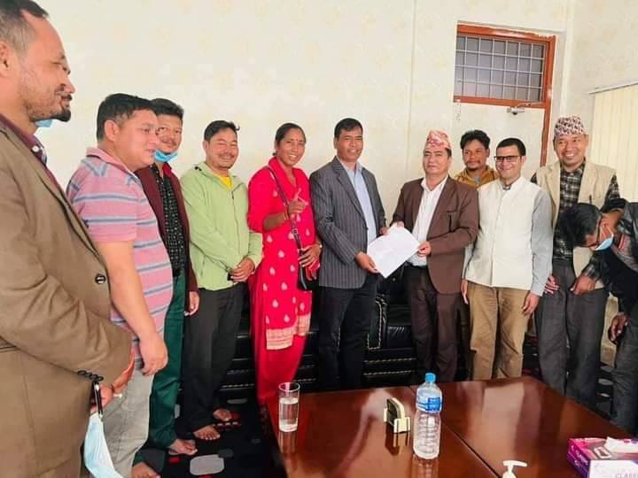 हवाइ सेवा नियमित बनाउन सांसद भण्डारीको नेतृत्वको टोलीको माग