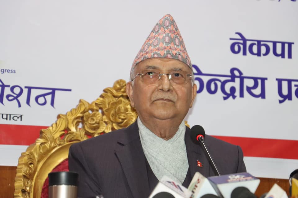 सर्वोच्चमा जारी आन्दोलनप्रति ओलीको कटाक्ष, कुखुराको अण्डा मन्साएर क्यान्सर निको हुन्छ ?