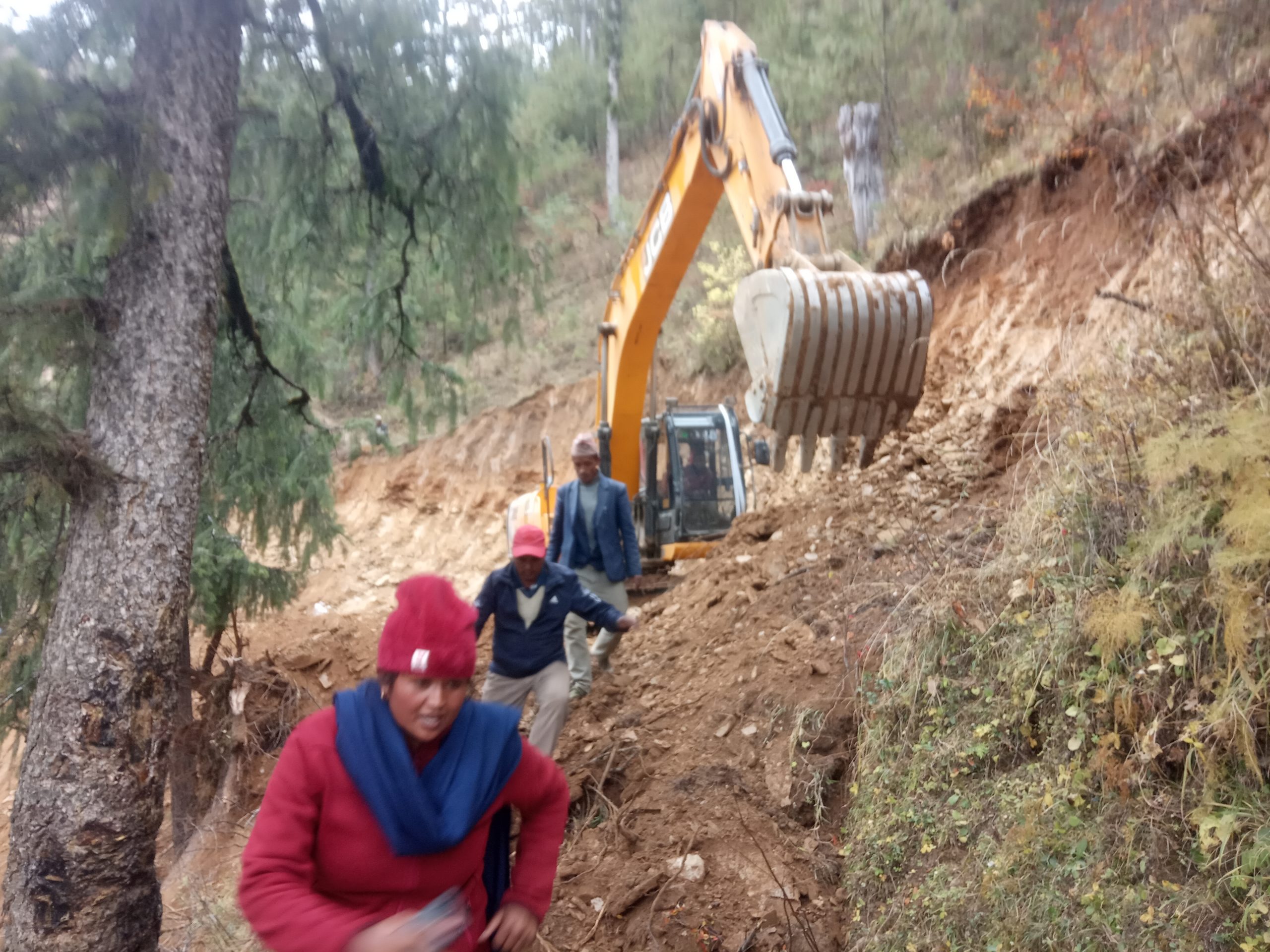 जुम्लाको मालापानीमा सडक पुग्दा…