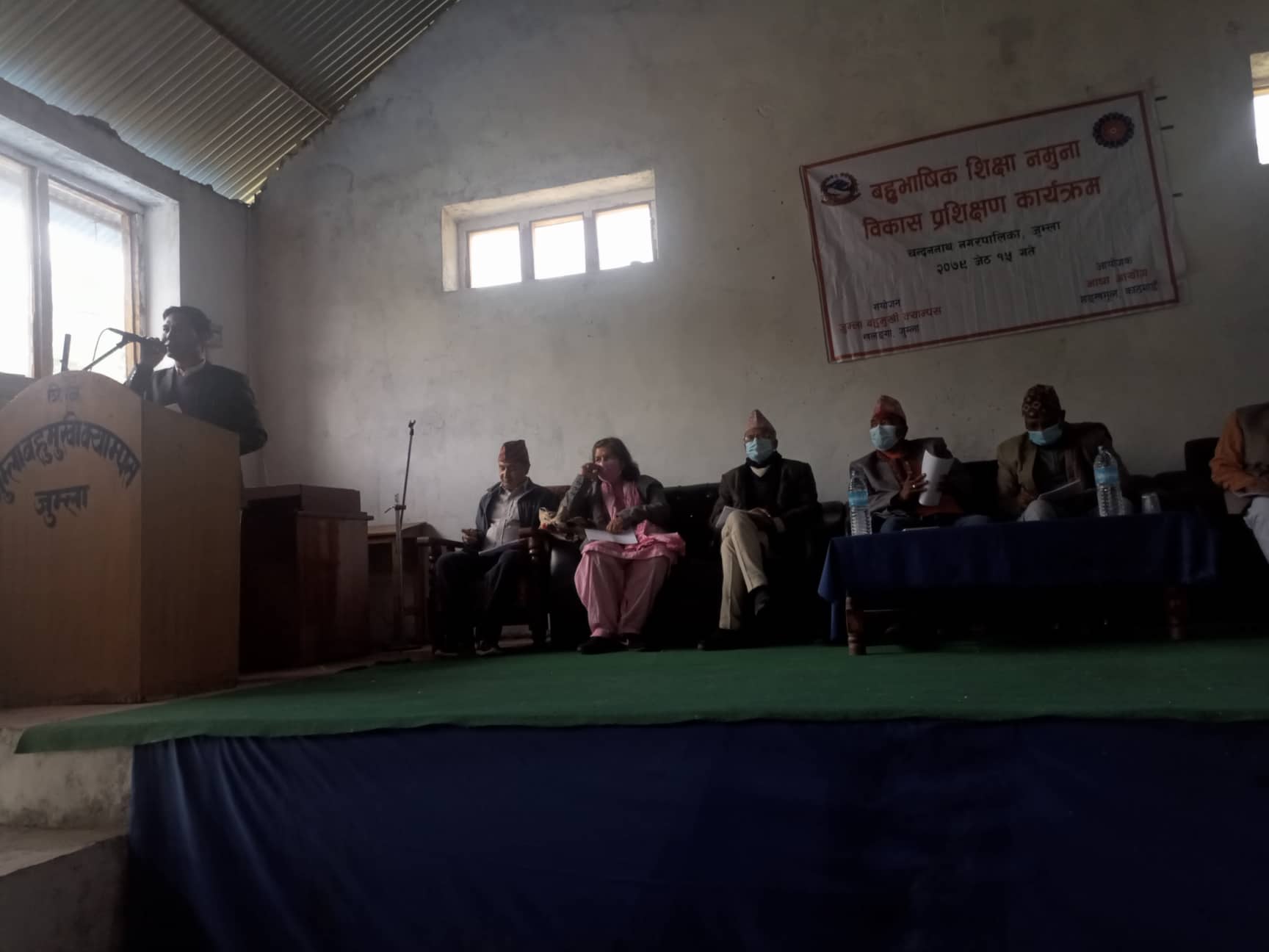 एक देखि ५ कक्षा सम्म मातृभाषामा पठनपाठन हुनु पर्छ : भाषा आयोग