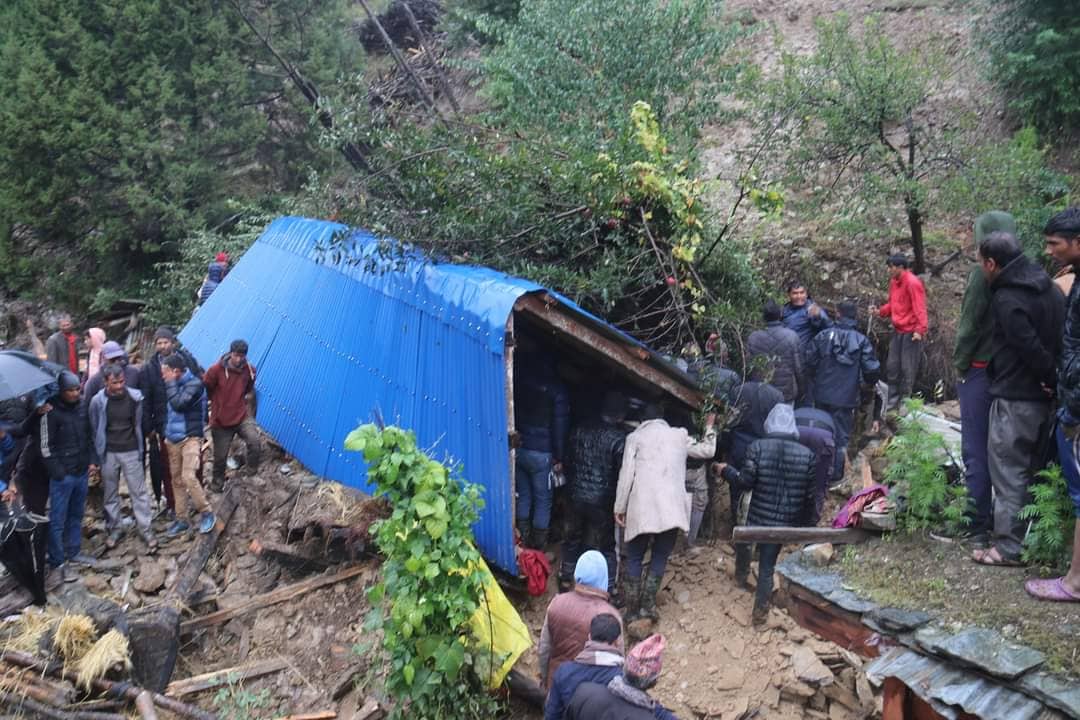 जुम्लामा वर्षाका कारण पहिरोमा परी सात जनाको मृत्यू, दुई बेपत्ता