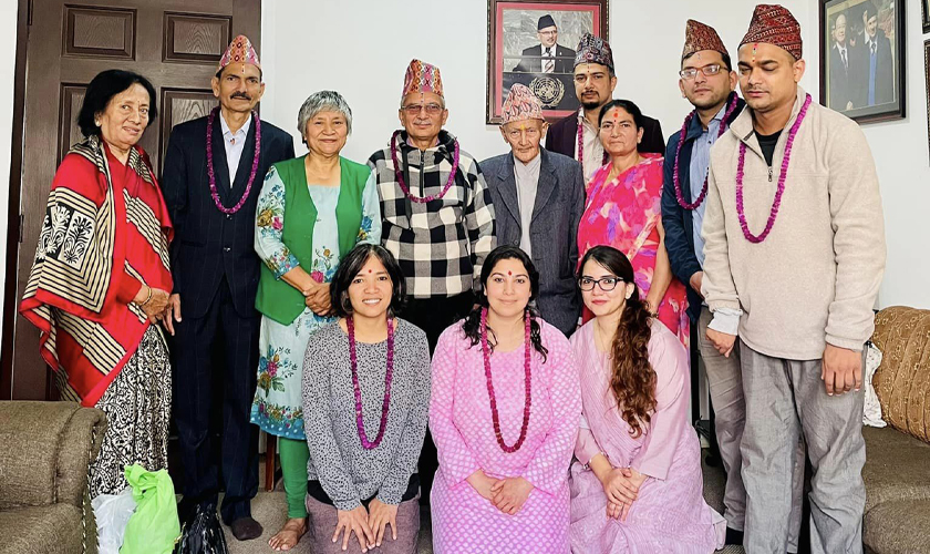 बाबुराम भट्टराईले लगाए भाइटीका