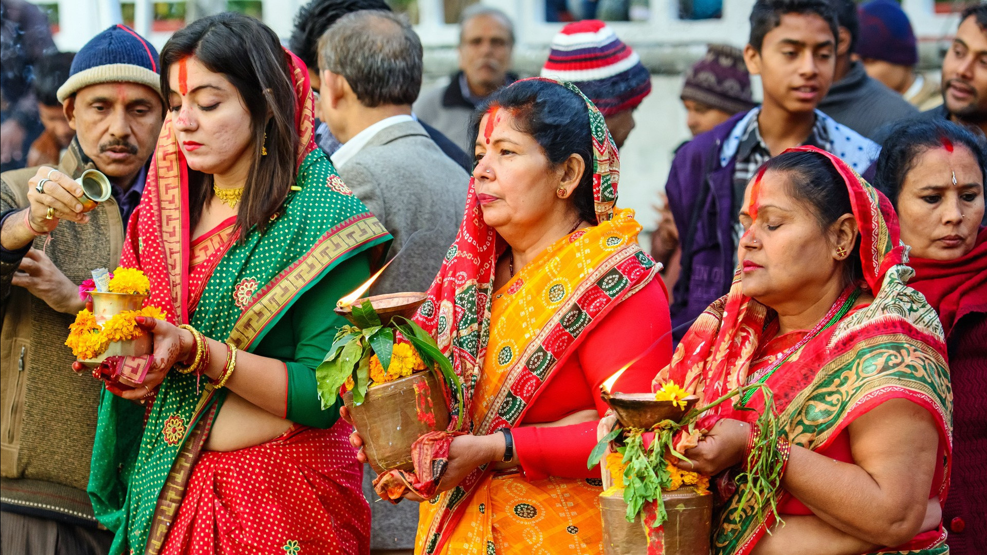 छठको मुख्य दिन आज, सूर्यदेवको आराधाना गरी मनाइँदै