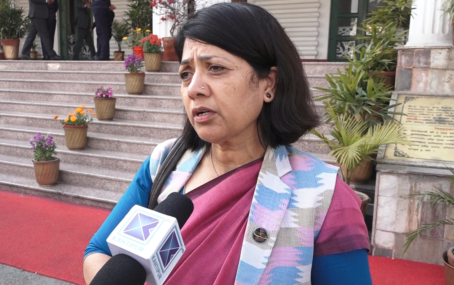 प्रधानमन्त्रीको निर्देशनपछि परराष्ट्रमन्त्रीको जेनेभा भ्रमण रोकियो