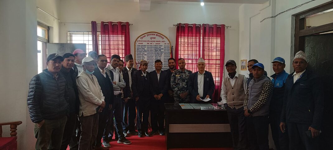 संघीय निजामति सेवा ऐनलाइ लक्षित गरी सरकारलाई ज्ञापनपत्र