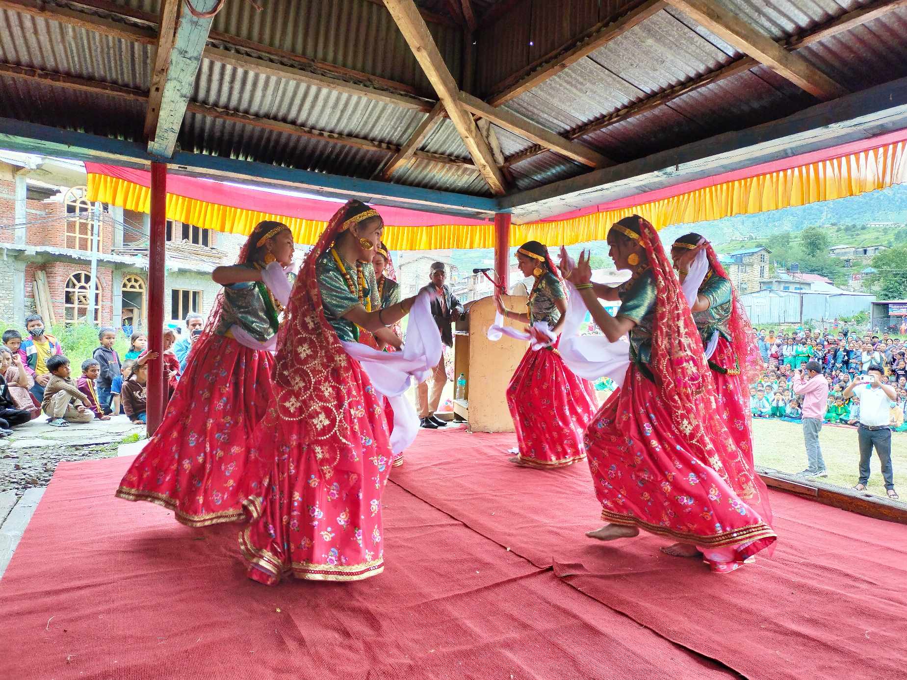 प्याब्सन आयोजना गरेको सामुहिक जिल्ला स्तरीय नृत्य प्रतियोगितामा ब्राईट फयूचर प्रथम