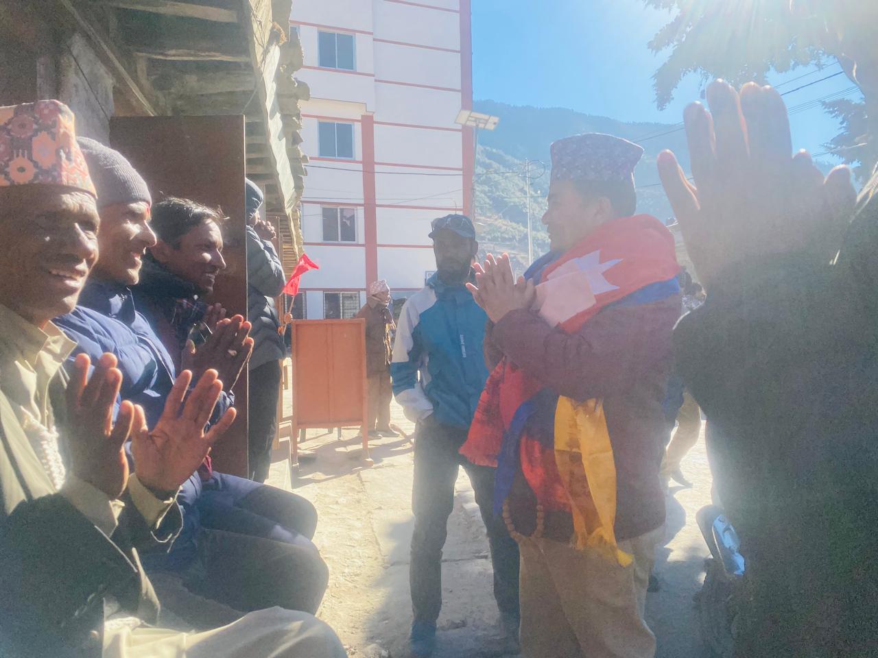 जुम्लामा नरेश भण्डारीको घरदैलो अभियान : विकासका सपना बोकेर जनतासँग संवाद गर्दै